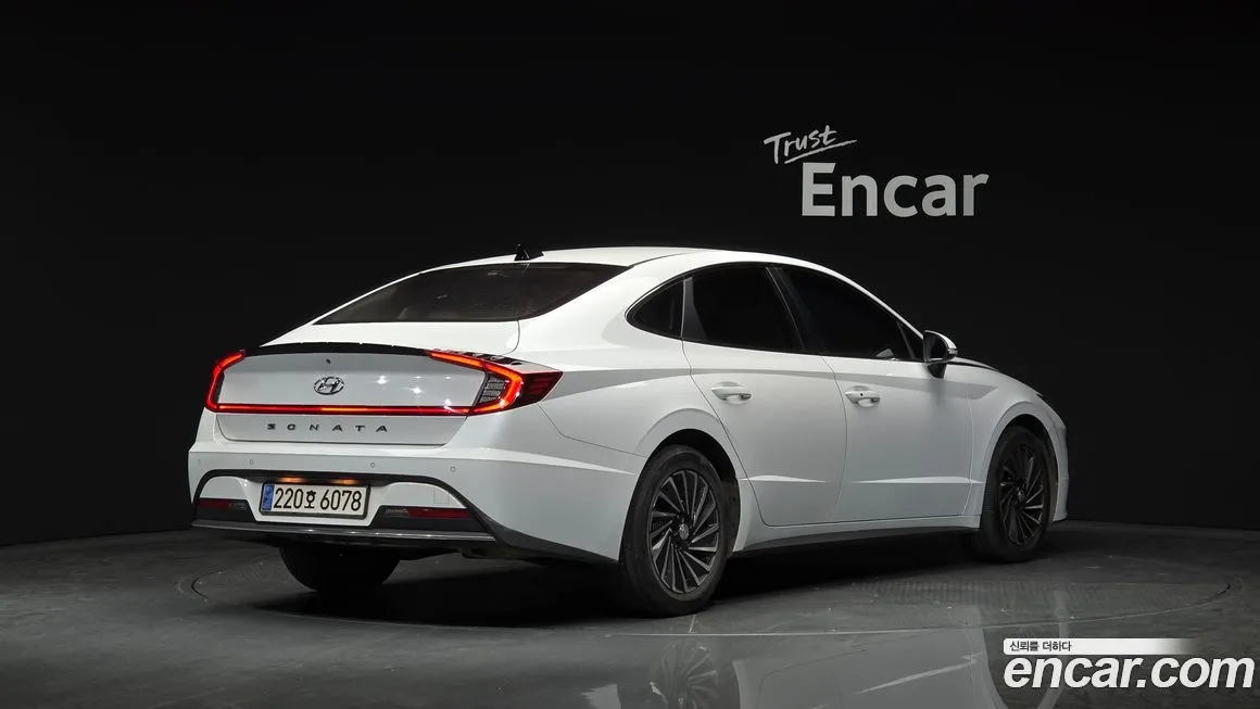 Hyundai Sonata 2023 из KR, фото 2