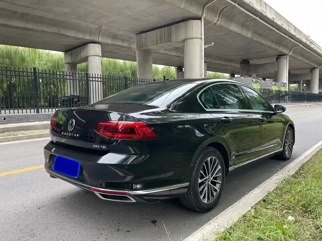 Volkswagen Magotan 2021 из CN, фото 7