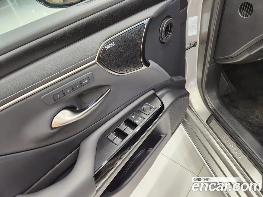Lexus ES 2025 из KR, фото 10