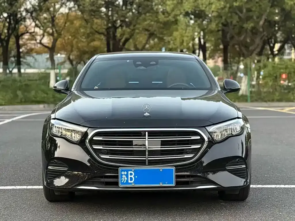 Mercedes-Benz E-Class 2024 из CN, фото 2