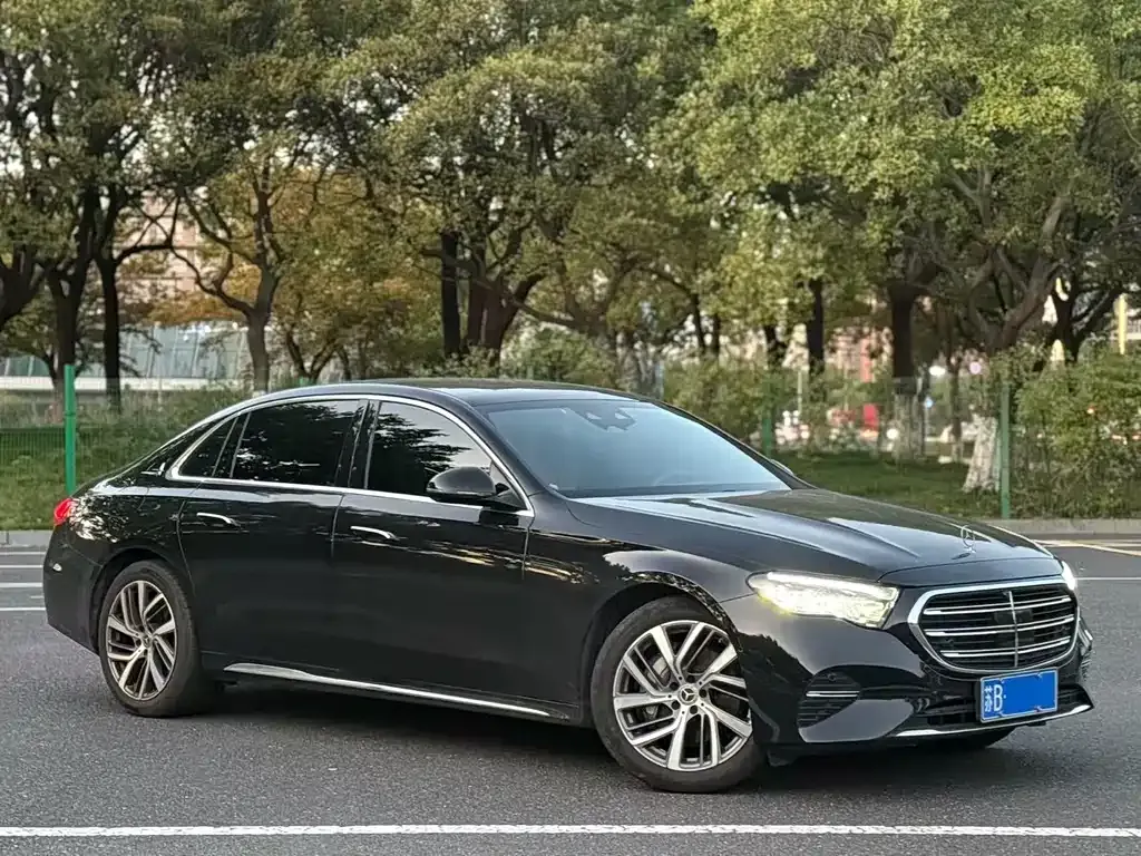 Mercedes-Benz E-Class 2024 из CN, фото 3