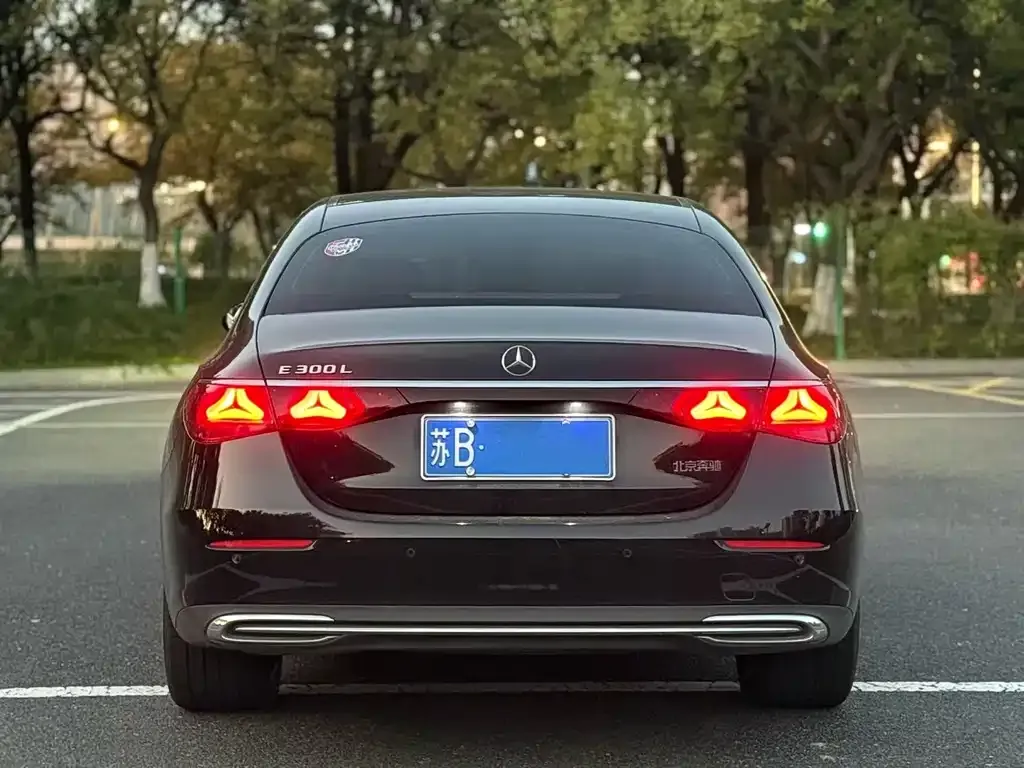 Mercedes-Benz E-Class 2024 из CN, фото 4