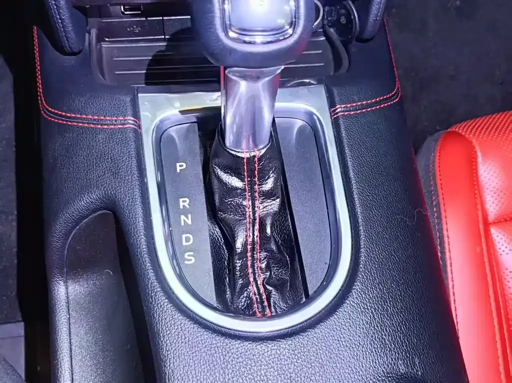 Ford Mustang 2022 из CN, фото 10