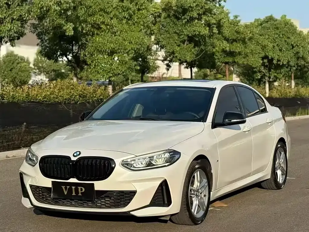 BMW 1 Series — фото 1
