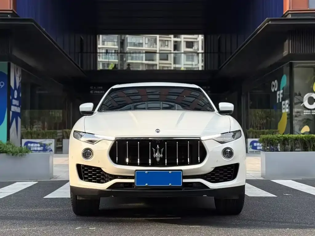 Maserati Levante 2022 из CN, фото 2