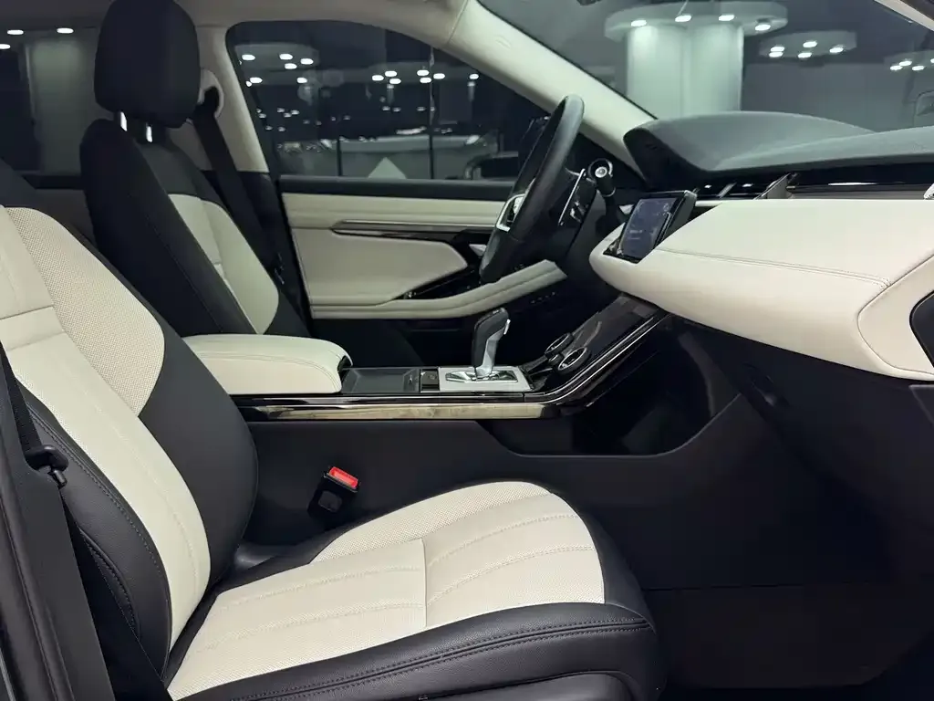 Land Rover Evoque 2024 из CN, фото 10