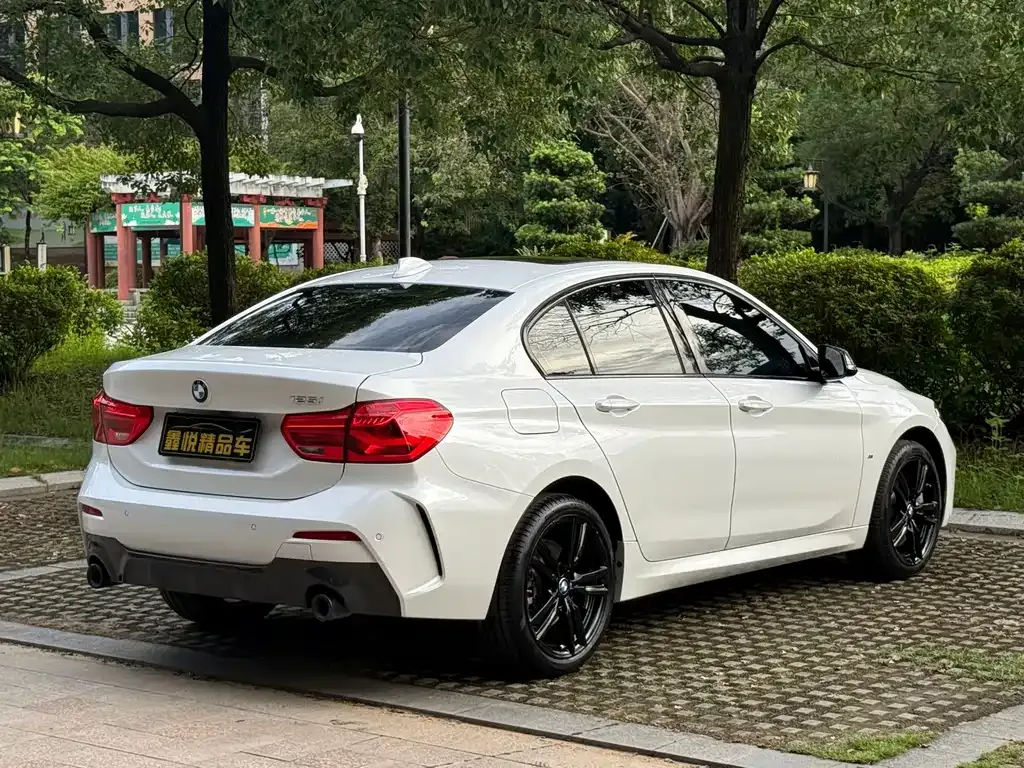 BMW 1 Series 2022 из CN, фото 10