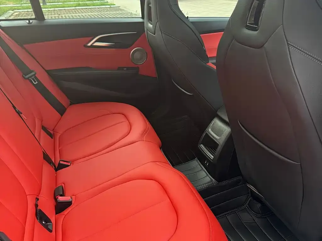BMW 1 Series 2022 из CN, фото 8