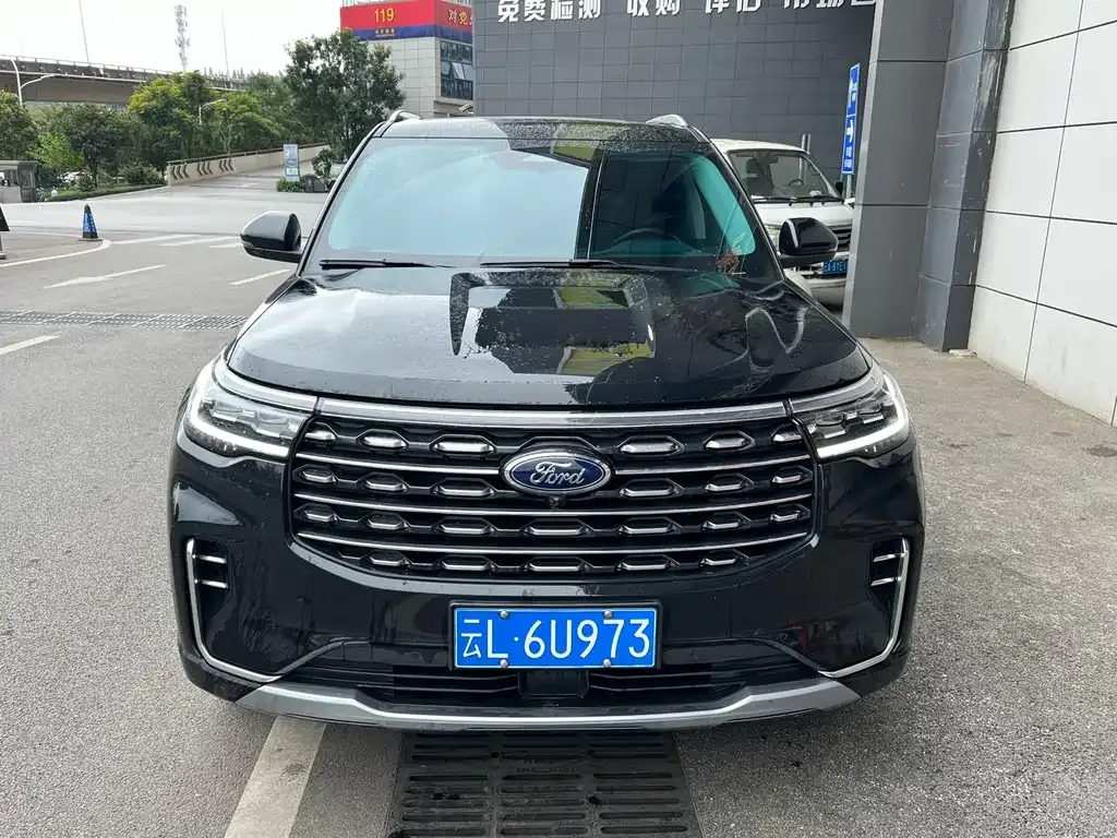 Ford Explorer 2024 из CN, фото 2