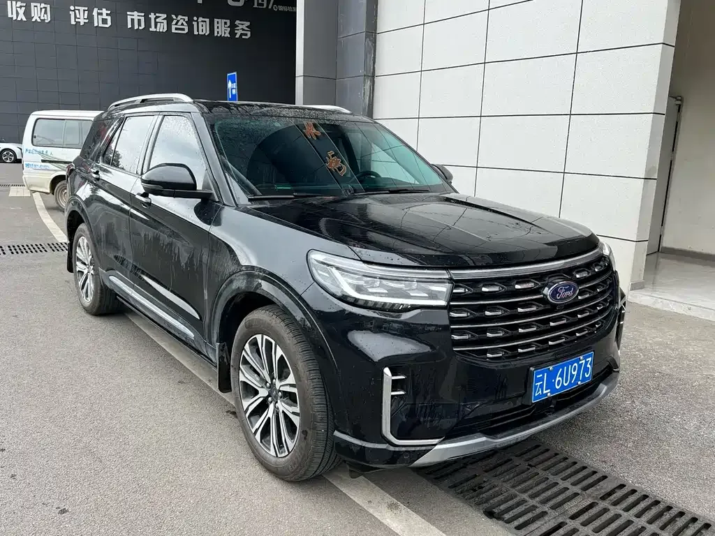 Ford Explorer 2024 из CN, фото 3