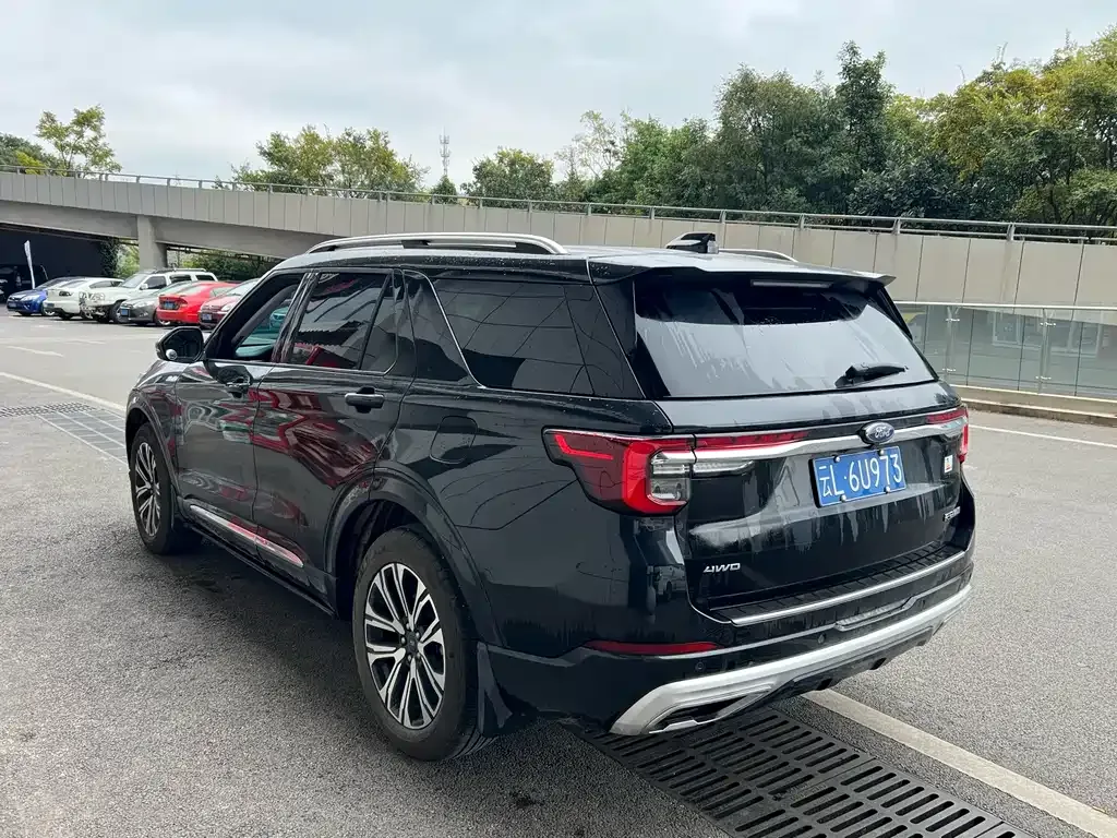Ford Explorer 2024 из CN, фото 7
