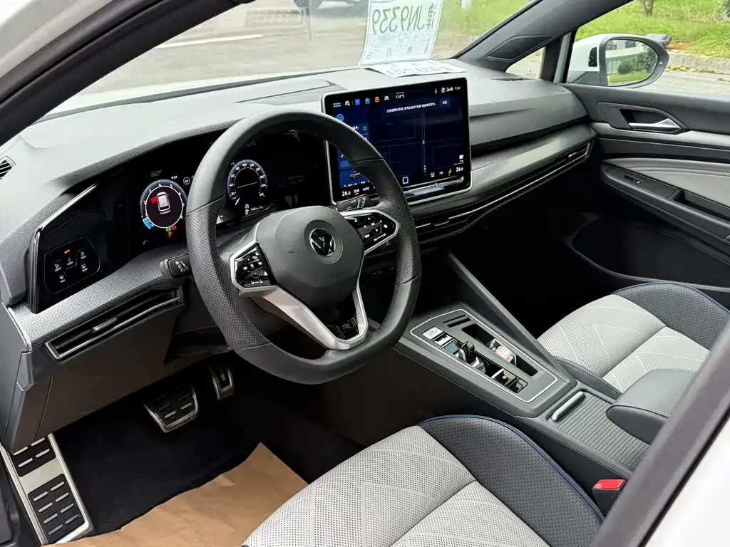 Volkswagen Golf 2025 из CN, фото 7