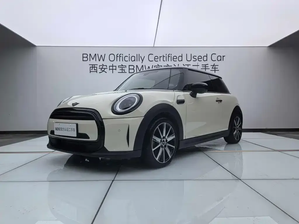 MINI Cooper (3-door) 2023 из CN, фото 1