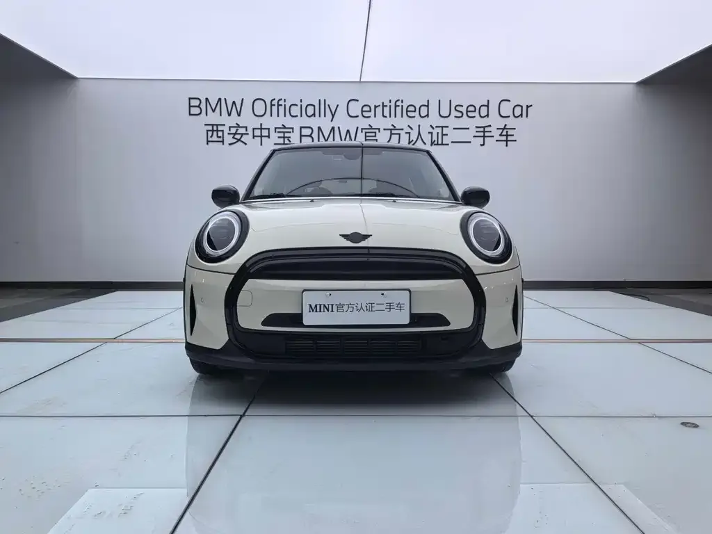 MINI Cooper (3-door) 2023 из CN, фото 2