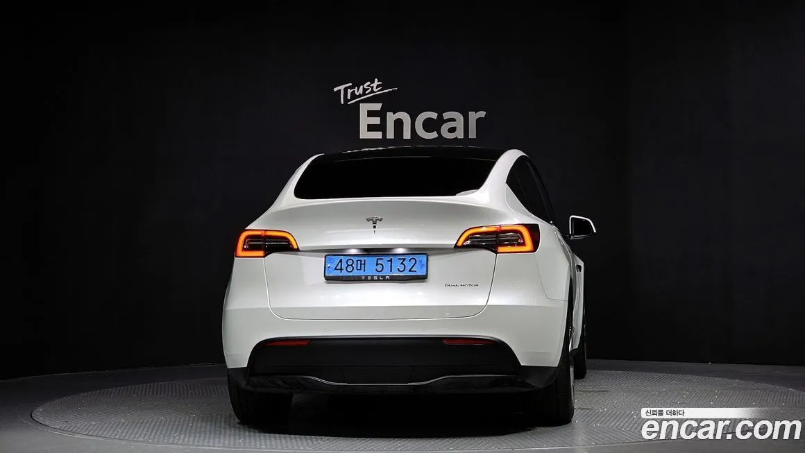 Tesla Model Y — фото 4