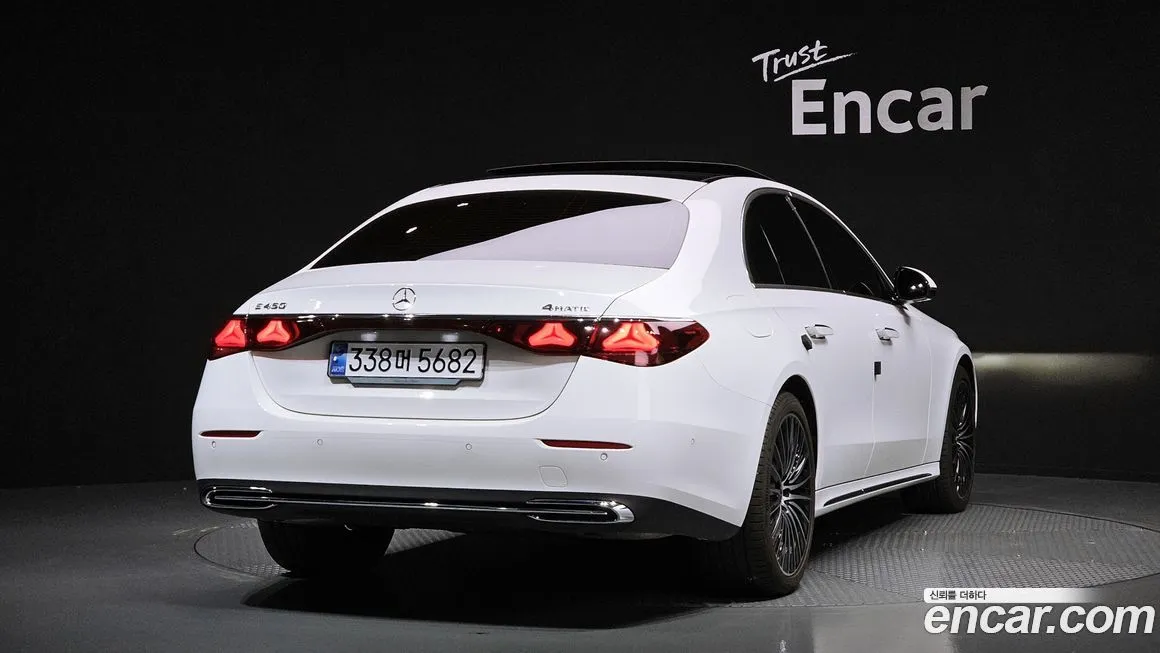 Mercedes-Benz E-Class 2024 из KR, фото 2