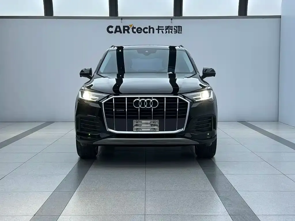 Audi Q7 2022 из CN, фото 2
