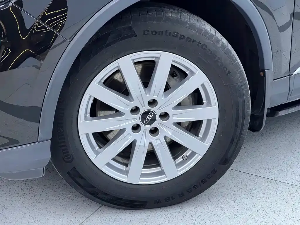 Audi Q7 2022 из CN, фото 7
