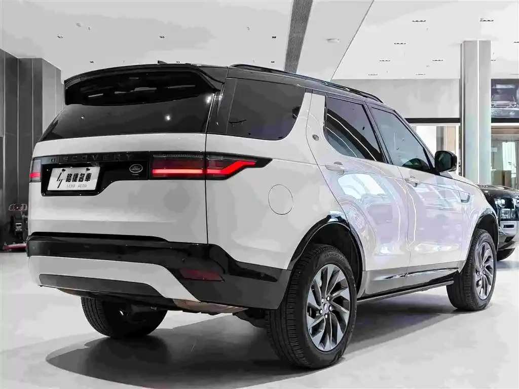 Land Rover Discovery 2023 из CN, фото 4