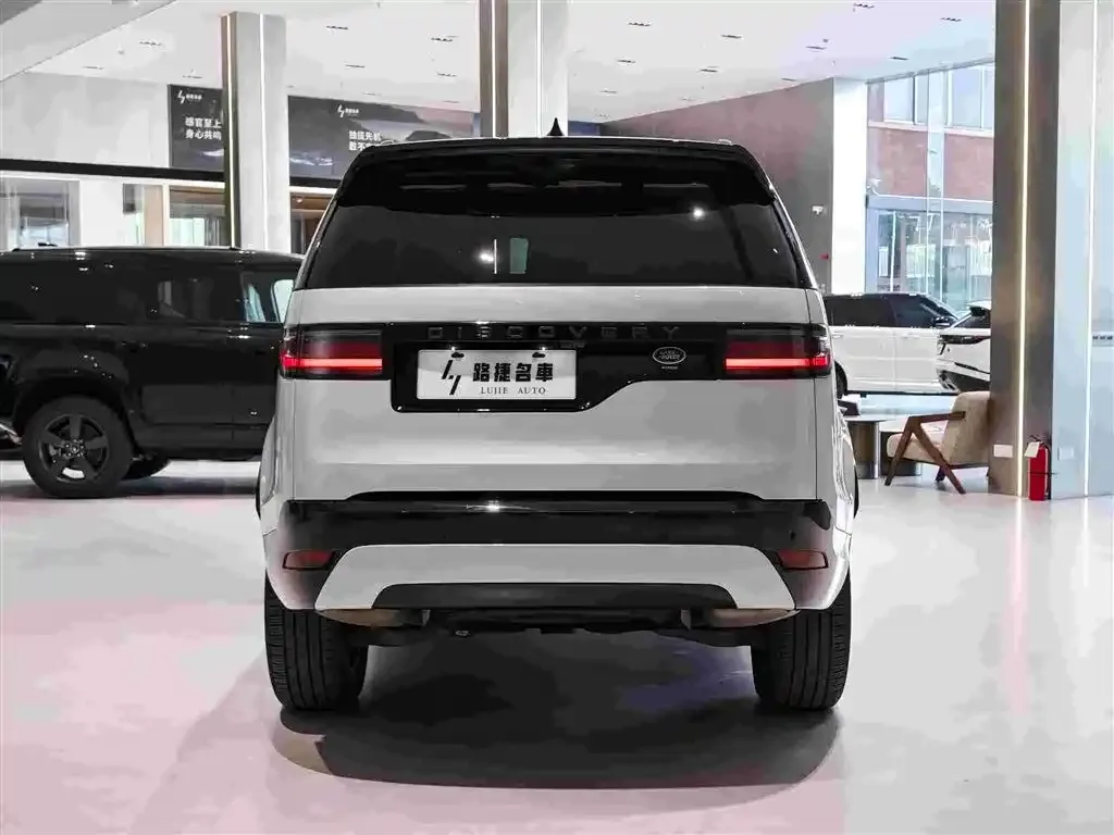 Land Rover Discovery 2023 из CN, фото 5