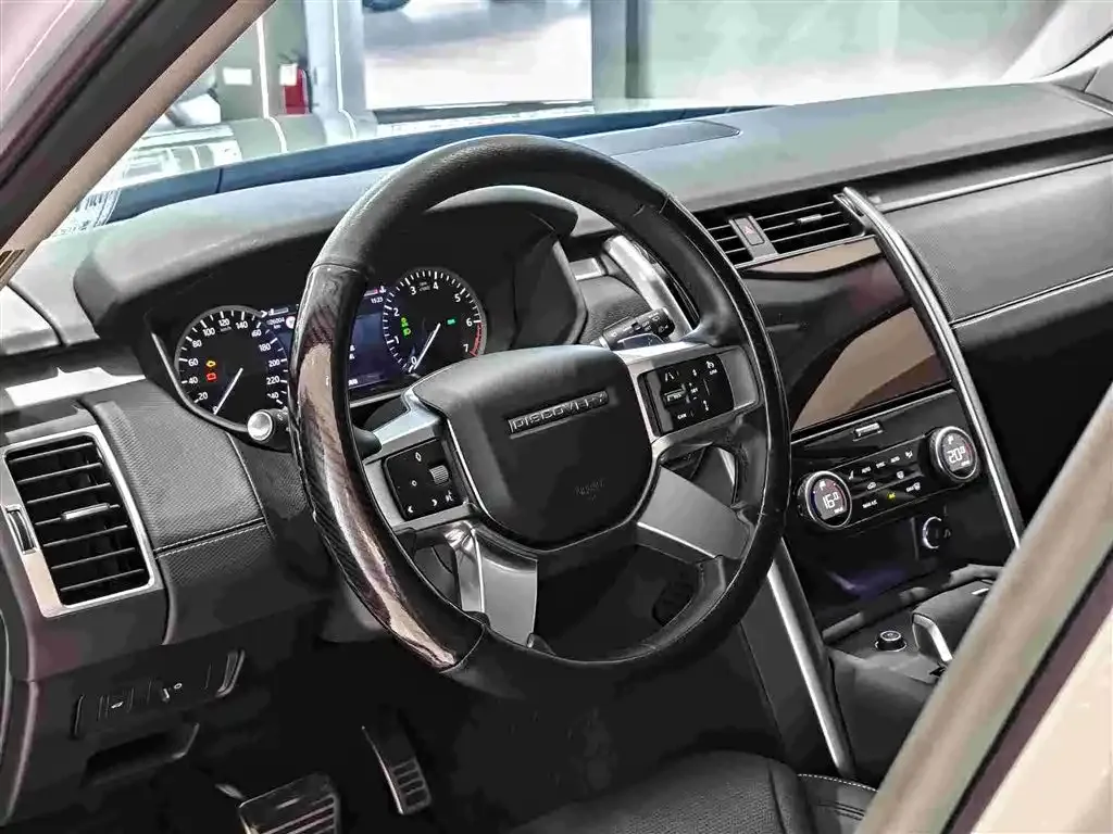Land Rover Discovery 2023 из CN, фото 8