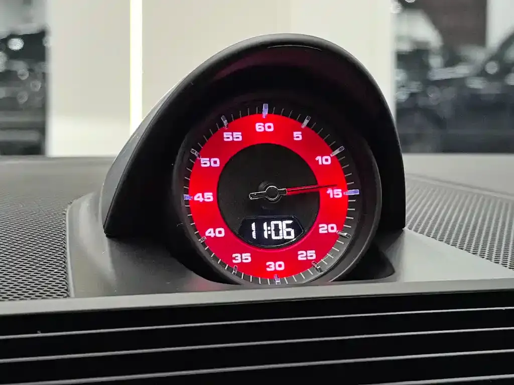 Porsche Panamera 2022 из CN, фото 9