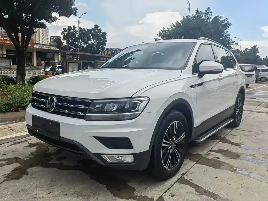Volkswagen Tiguan L 2021 из CN, фото 1