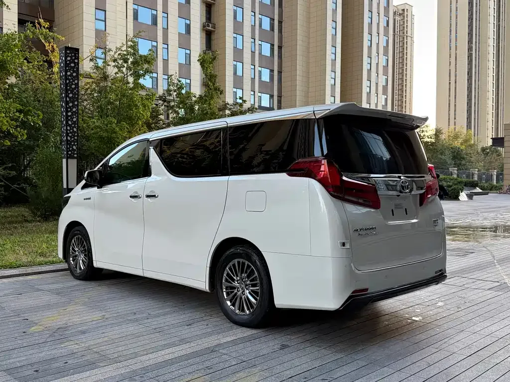 Toyota Alphard 2022 из CN, фото 6