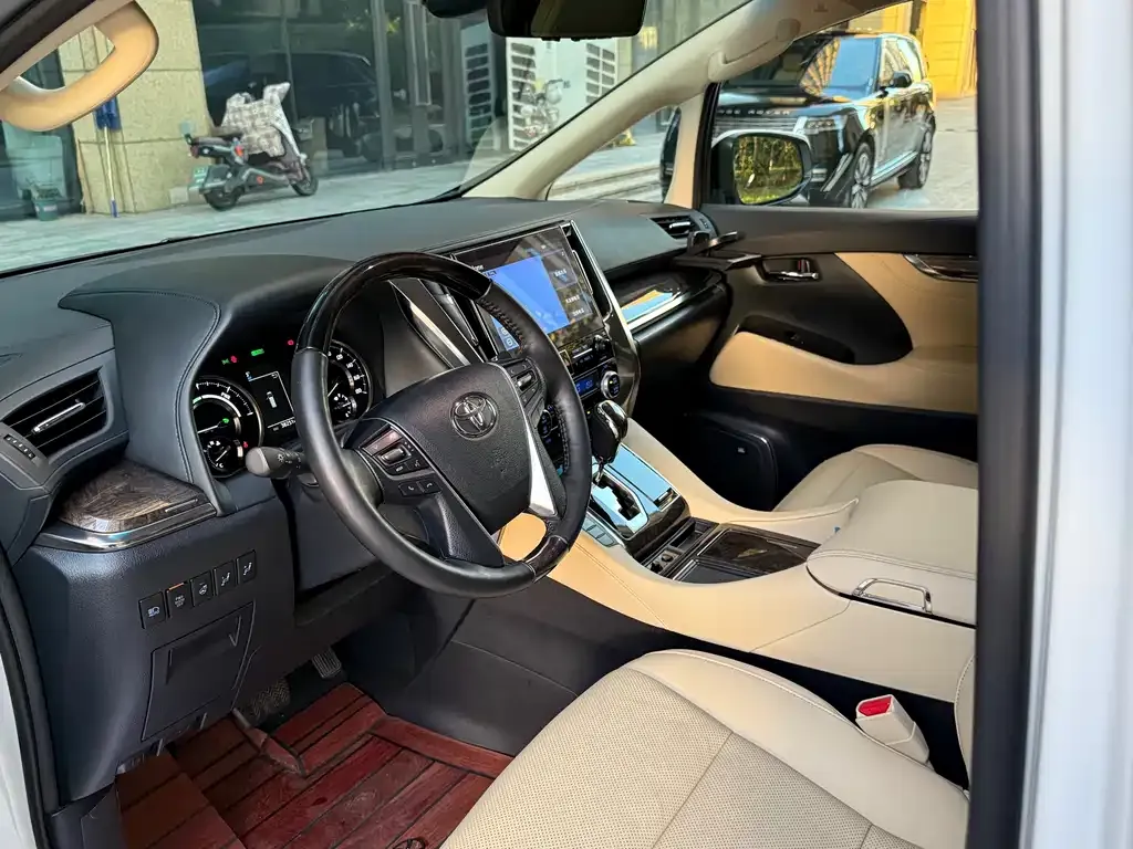 Toyota Alphard 2022 из CN, фото 8