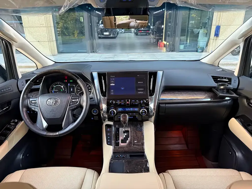 Toyota Alphard 2022 из CN, фото 9