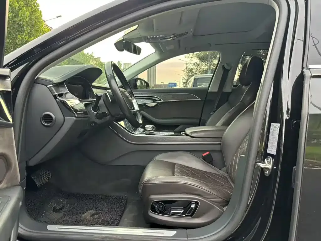 Audi A8 2021 из CN, фото 4