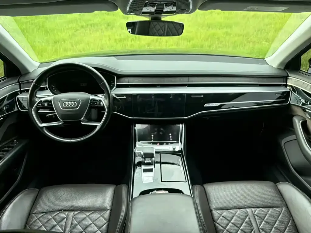 Audi A8 2021 из CN, фото 6