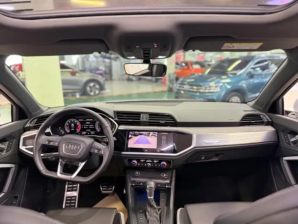 Audi Q3 2024 из CN, фото 5