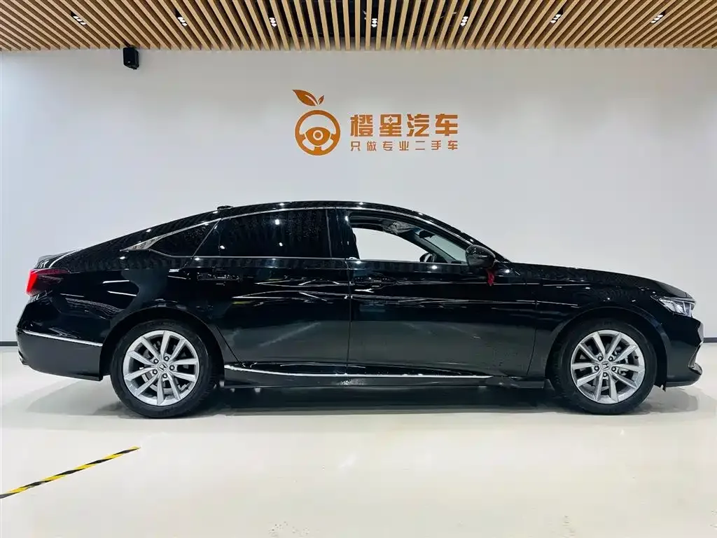 Honda Accord 2023 из CN, фото 3
