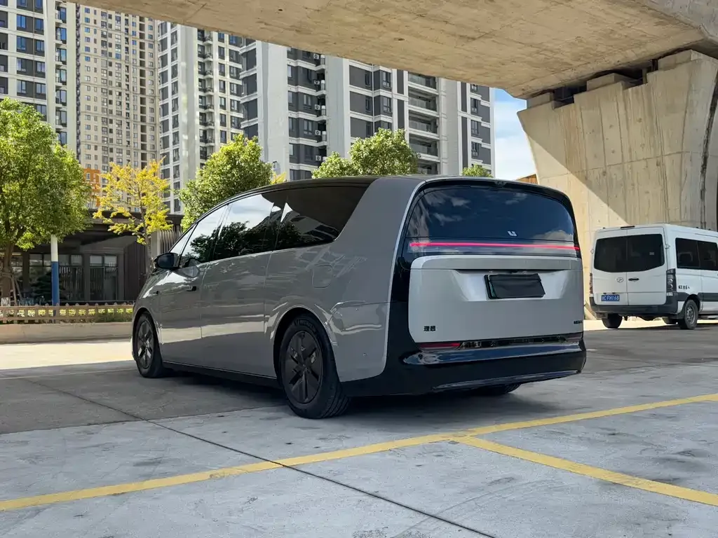 Li Auto MEGA 2024 из CN, фото 8