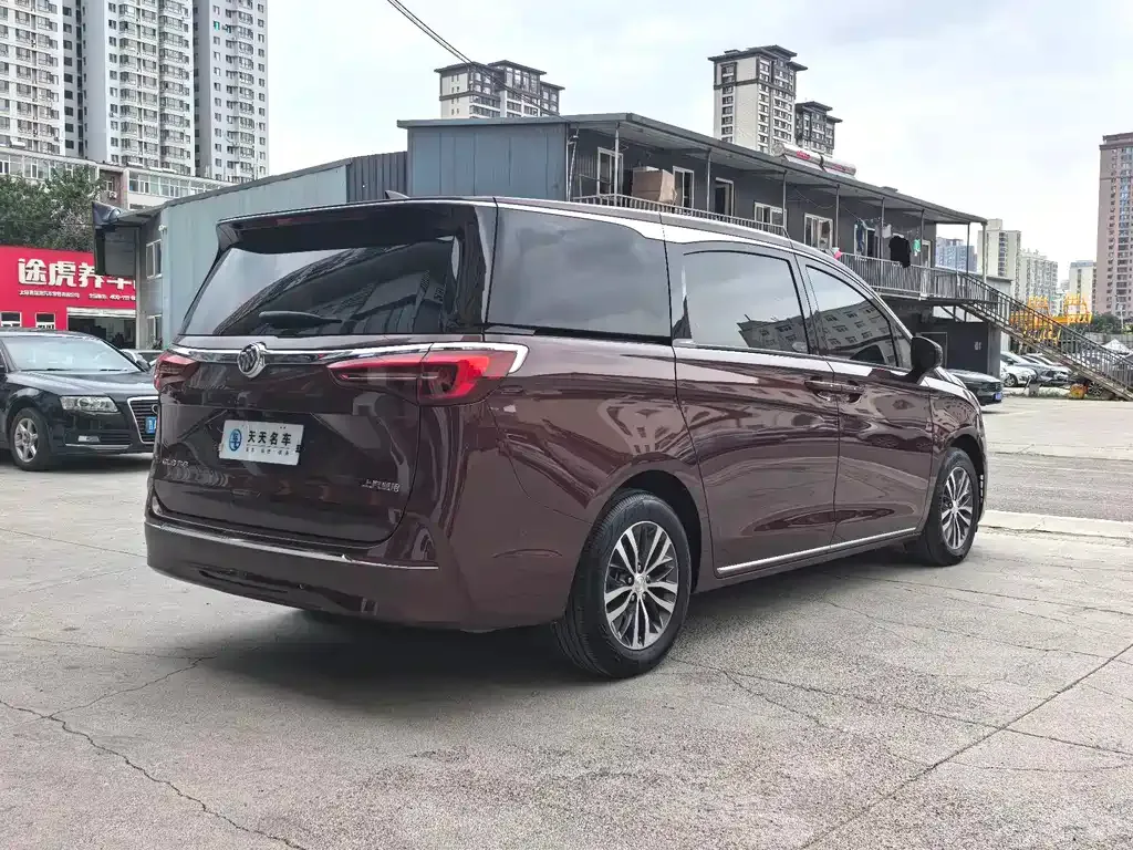 Buick GL8 2024 из CN, фото 5