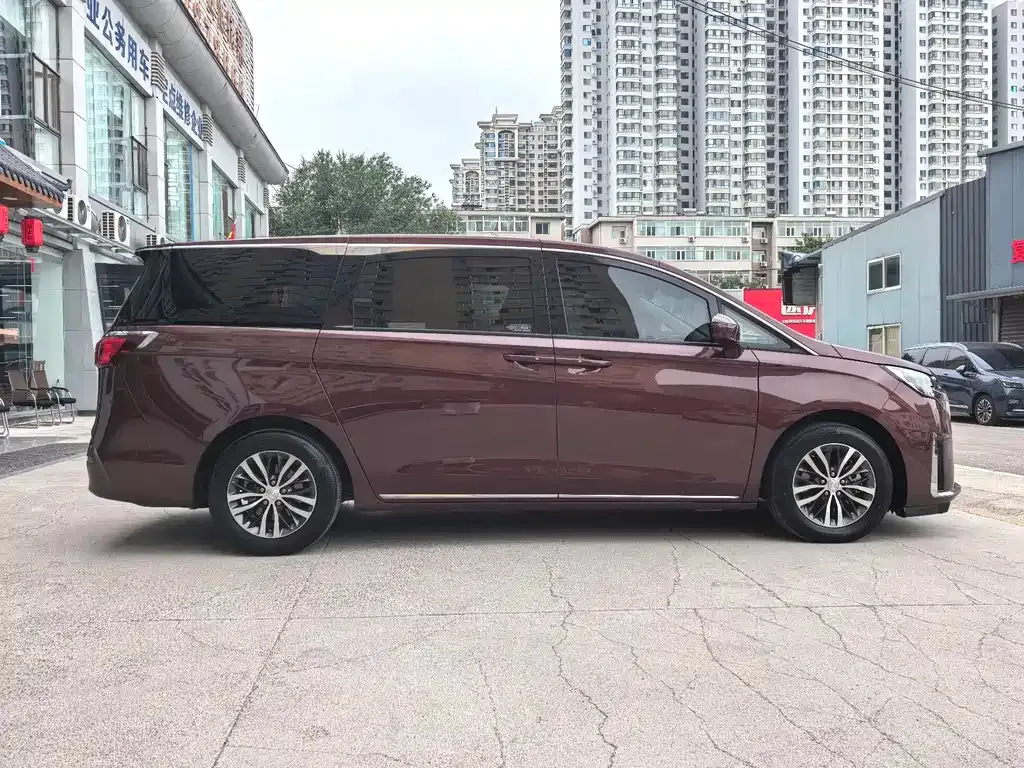 Buick GL8 2024 из CN, фото 6