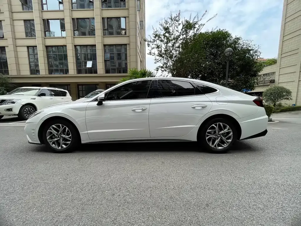 Hyundai Sonata 2021 из CN, фото 4