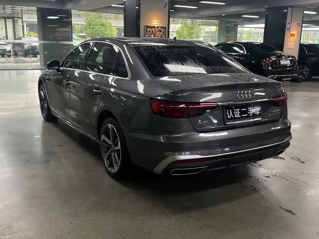 Audi A4L 2021 из CN, фото 8