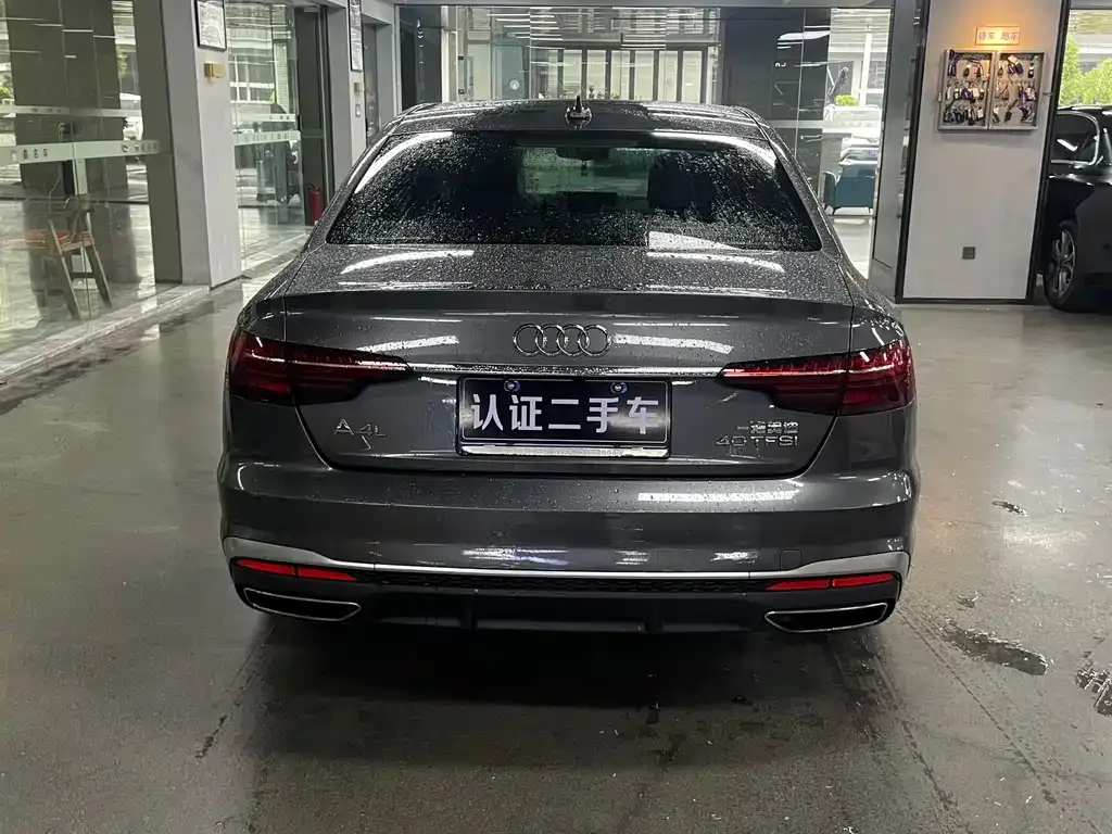 Audi A4L 2021 из CN, фото 9