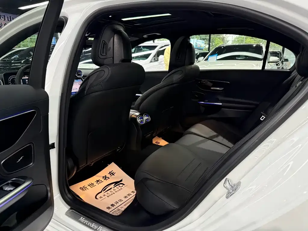 Mercedes-Benz C-Class 2025 из CN, фото 5