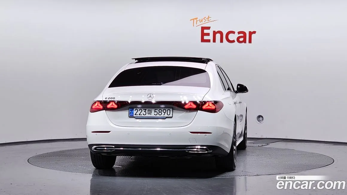 Mercedes-Benz E-Class 2024 из KR, фото 4