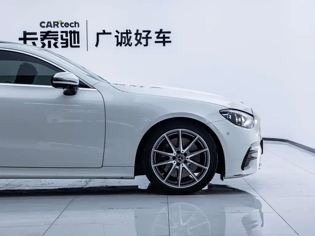 Mercedes-Benz E-Class (Import) — фото 9