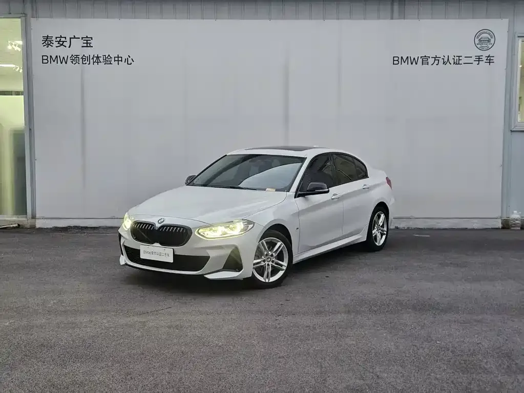 BMW 1 Series 2022 из CN, фото 1