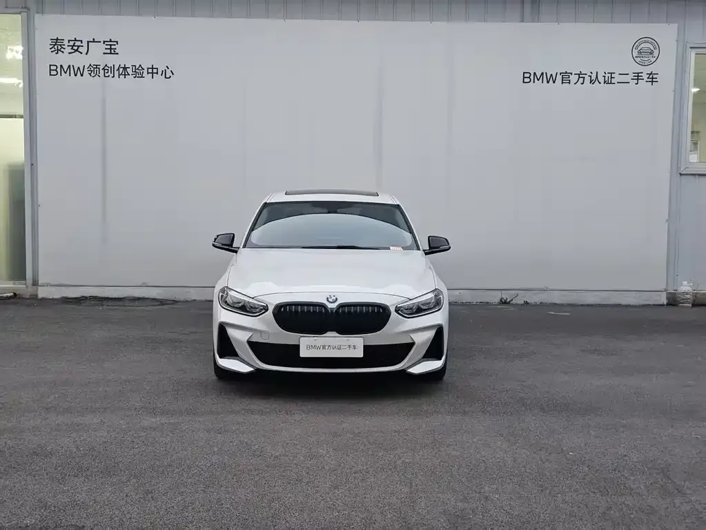 BMW 1 Series 2022 из CN, фото 2