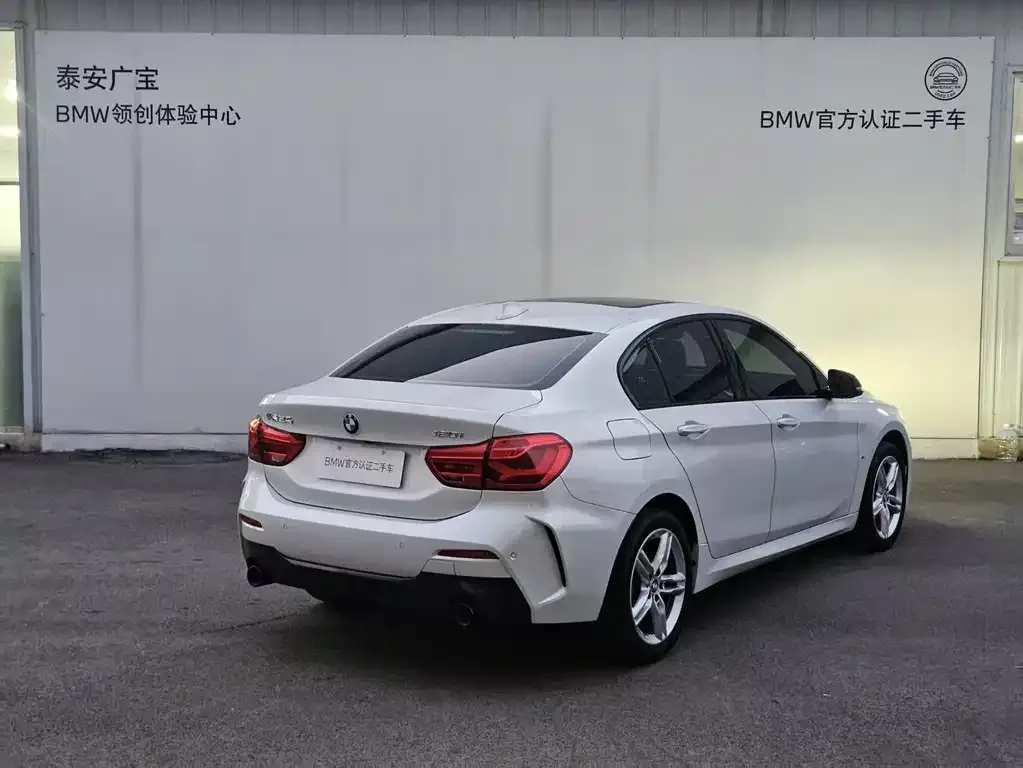 BMW 1 Series 2022 из CN, фото 4
