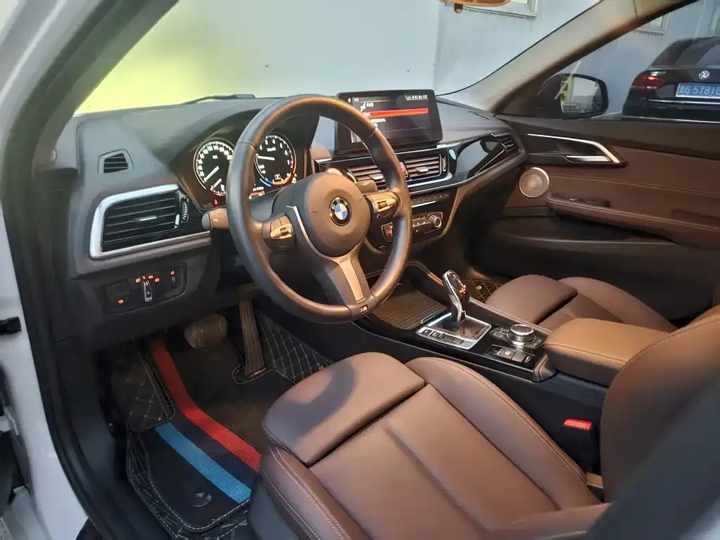 BMW 1 Series 2022 из CN, фото 6