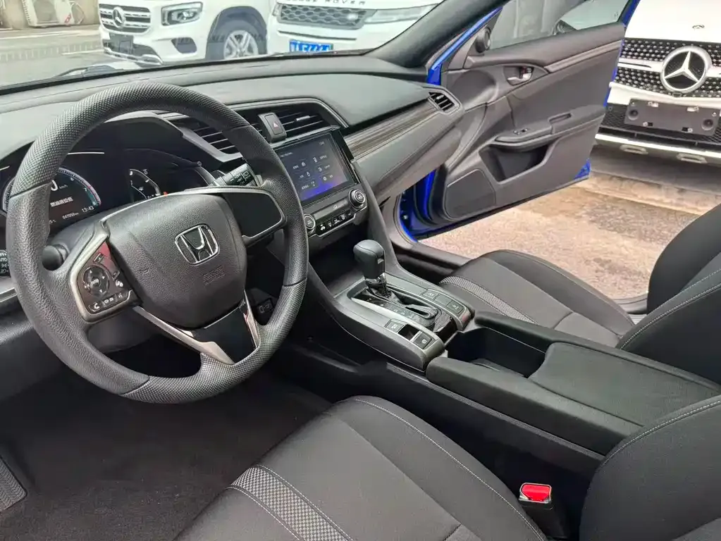 Honda Civic 2021 из CN, фото 8