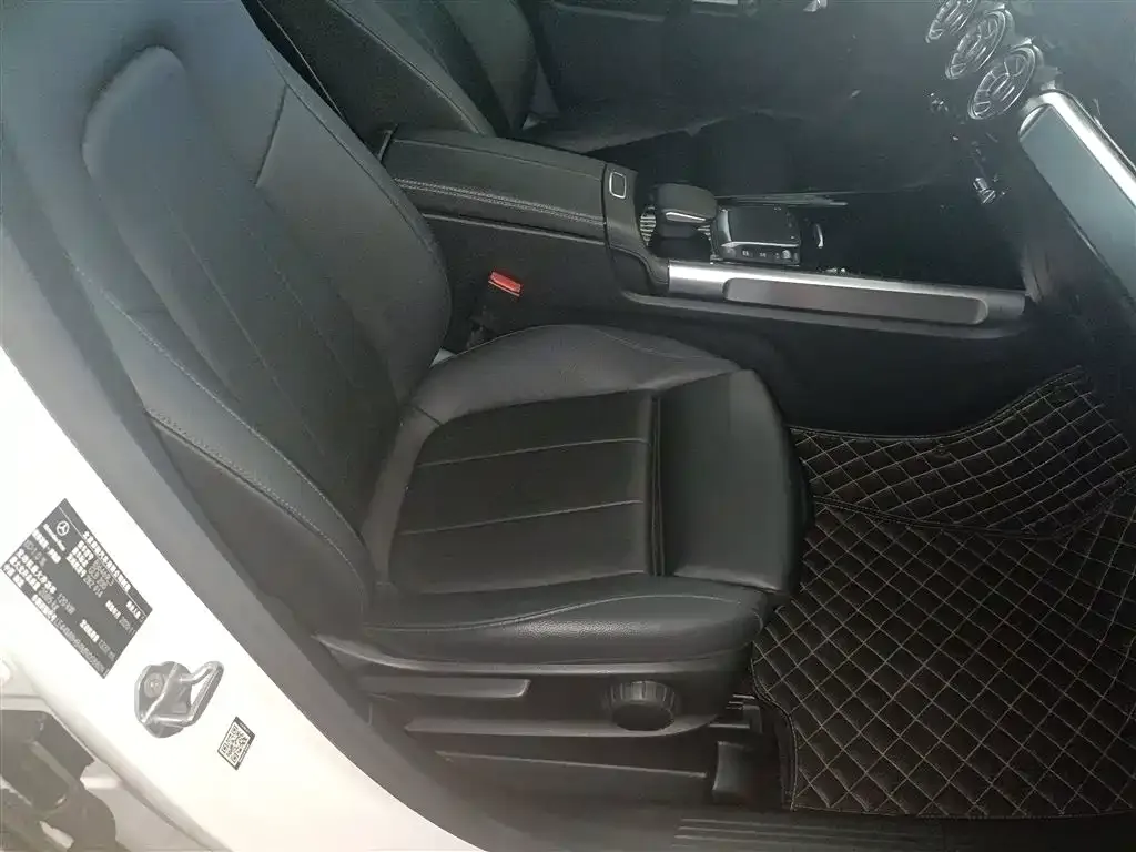 Mercedes-Benz GLB 2021 из CN, фото 4