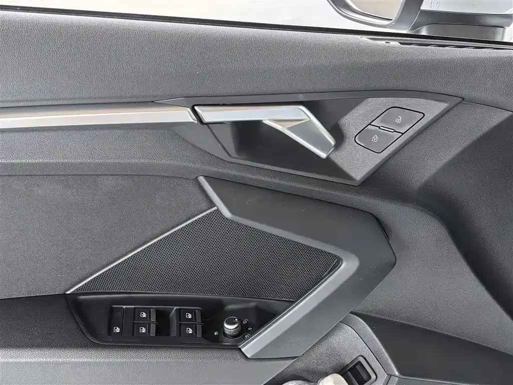 Audi A3 2024 из CN, фото 4